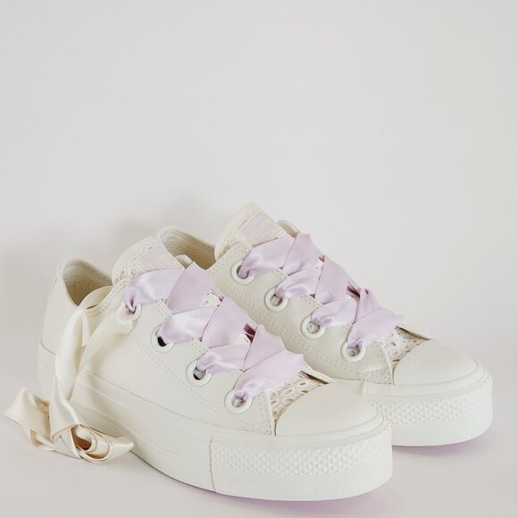 Converse CTAS Lift Ox Matte Satin Egret/Lilac Daze Platform Sneakers A10301C NWT - Picture 1 of 6